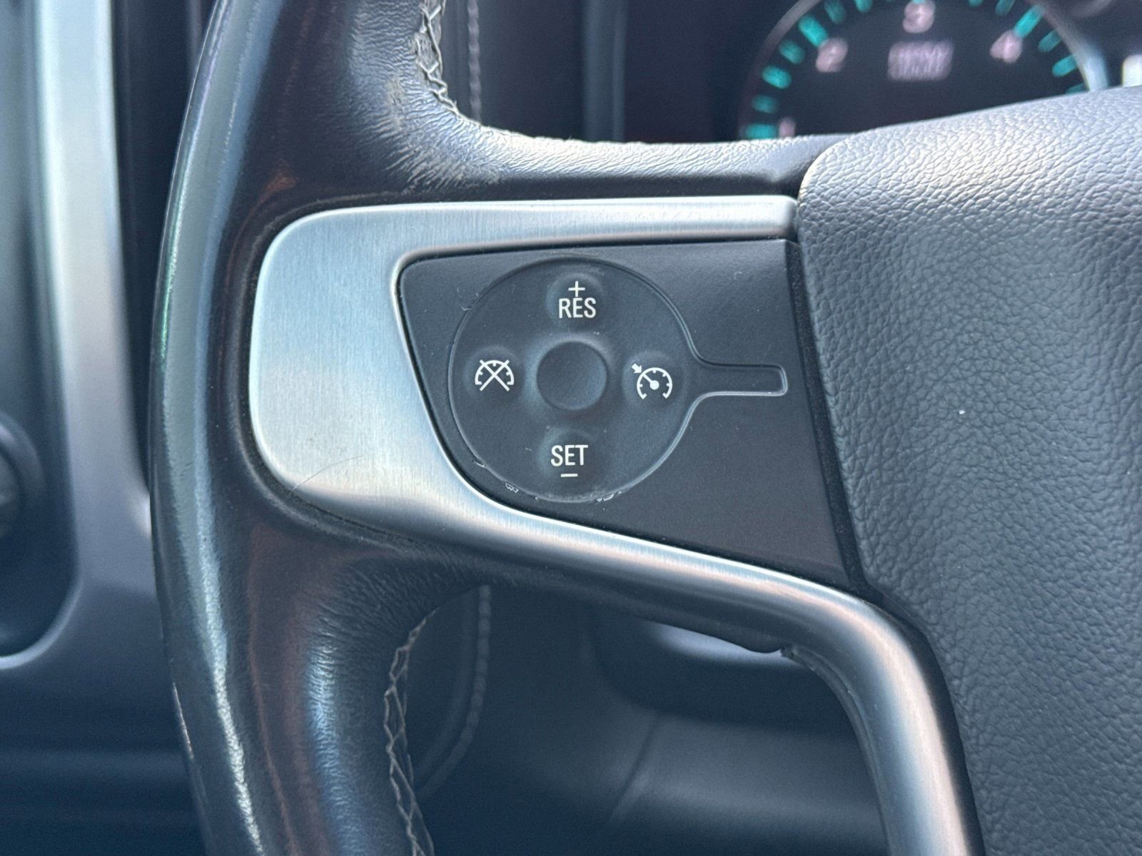 Used 2018 GMC Sierra 1500 SLT w/ Suspension Package, Off-Road image 25