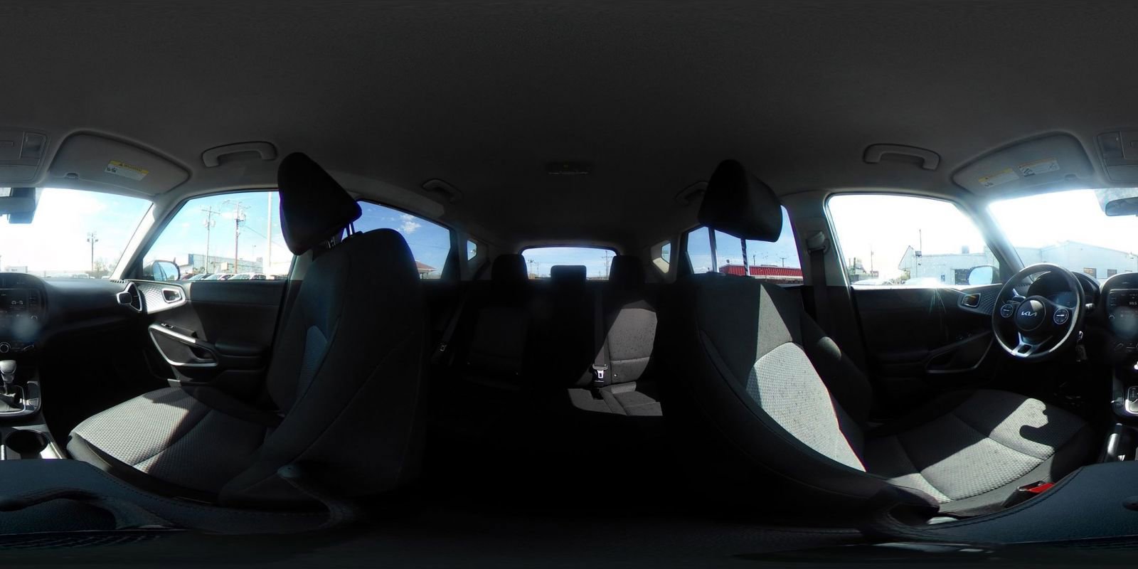 Used 2025 Kia Soul LX w/ LX Technology Package image 40