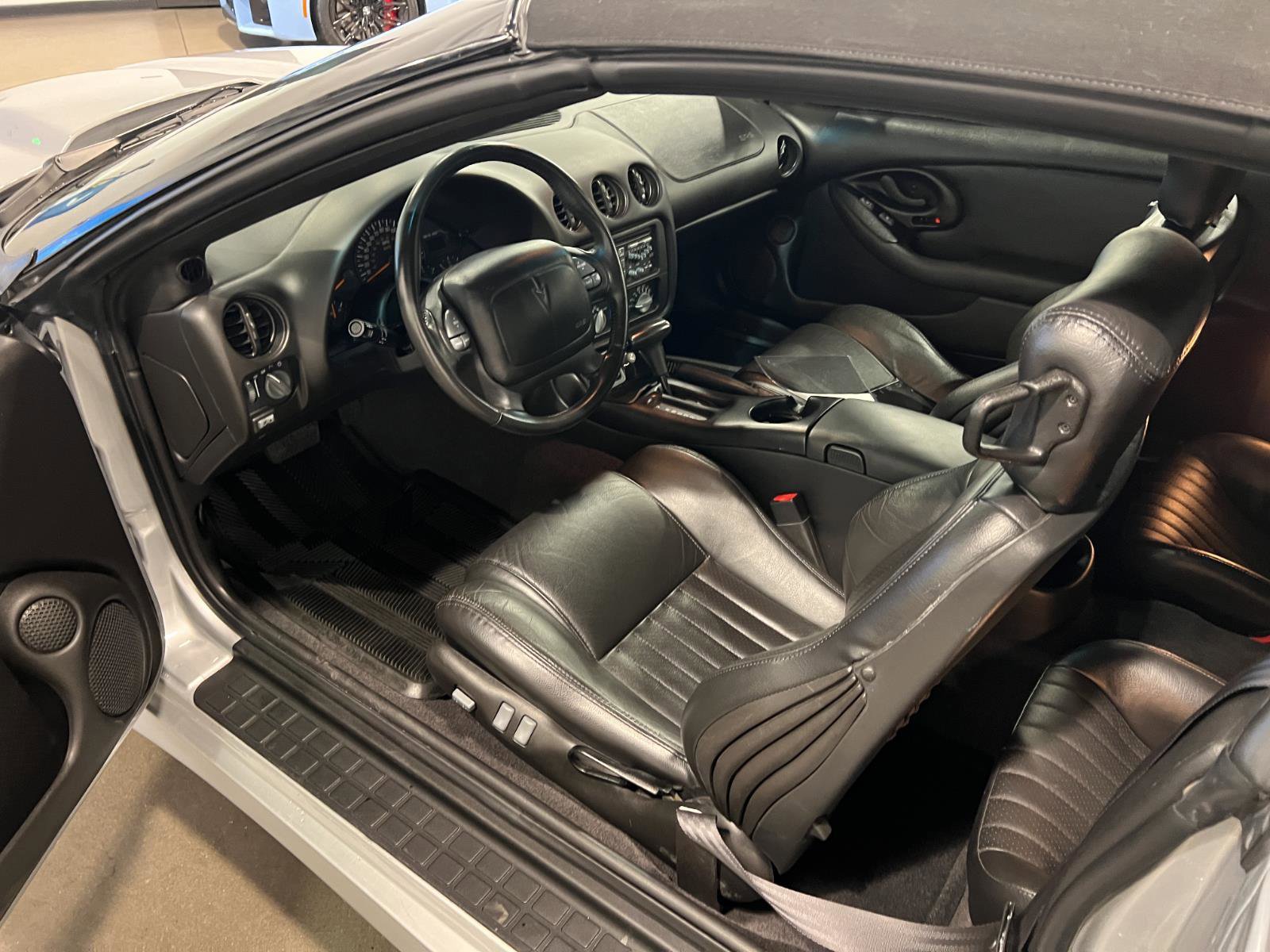 Used 2000 Pontiac Firebird Trans Am image 10