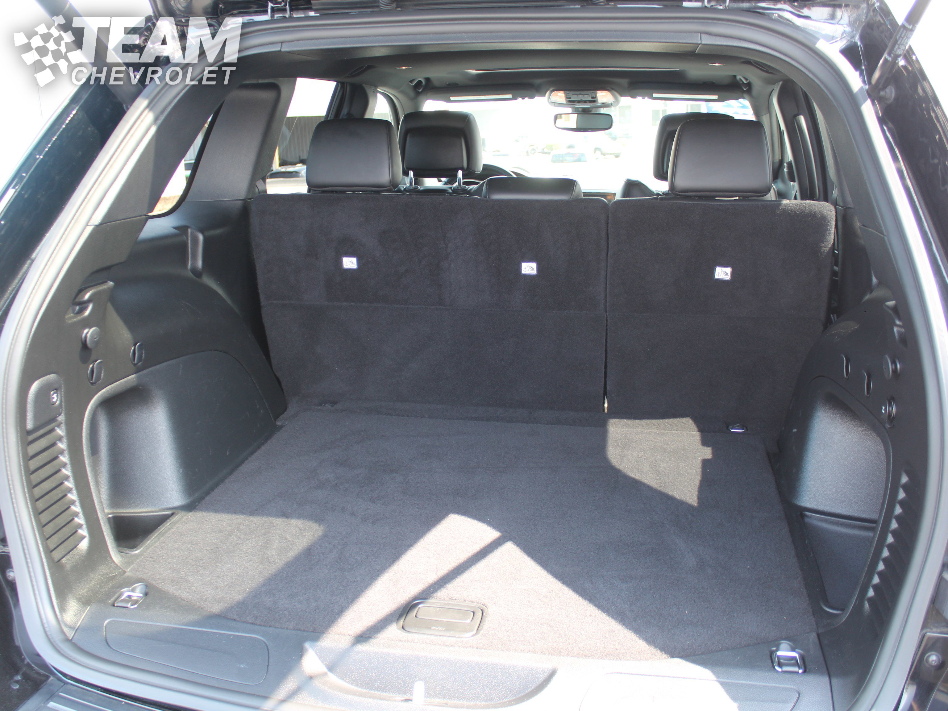 Used 2022 Jeep Grand Cherokee Laredo X AWD/4WD image 30