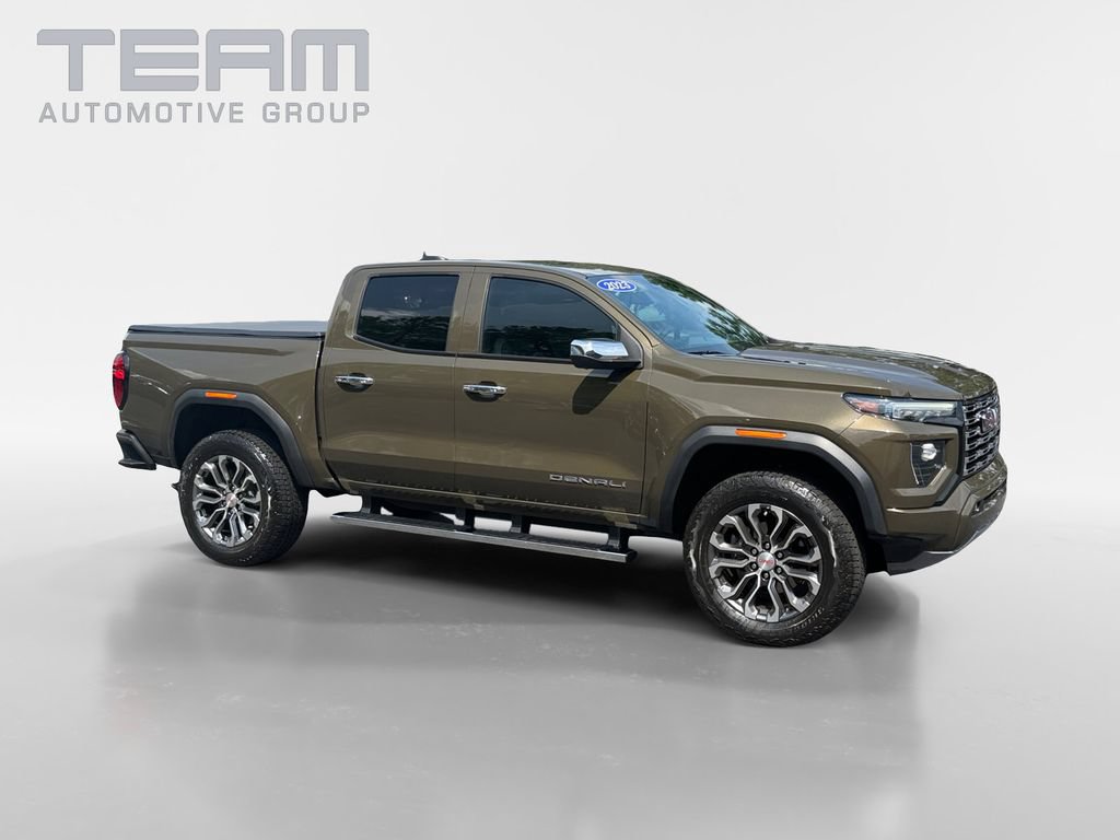Used 2023 GMC Canyon Denali AWD/4WD image 1
