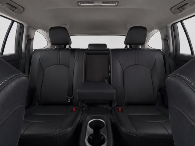 Used 2023 Toyota Highlander XLE FWD image 19