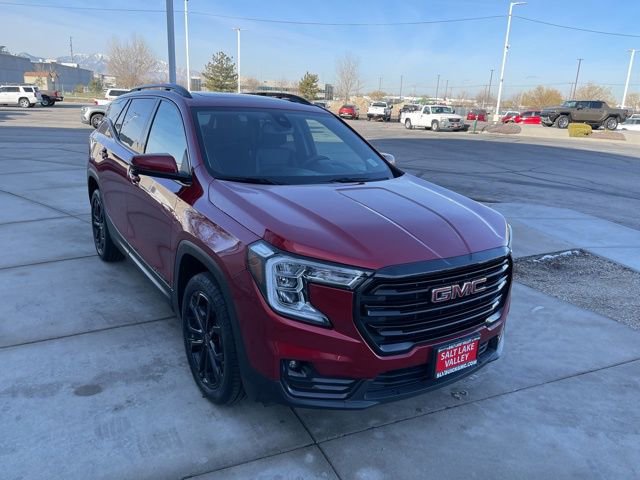 Certified 2022 GMC Terrain SLT w/ Elevation Edition image 7
