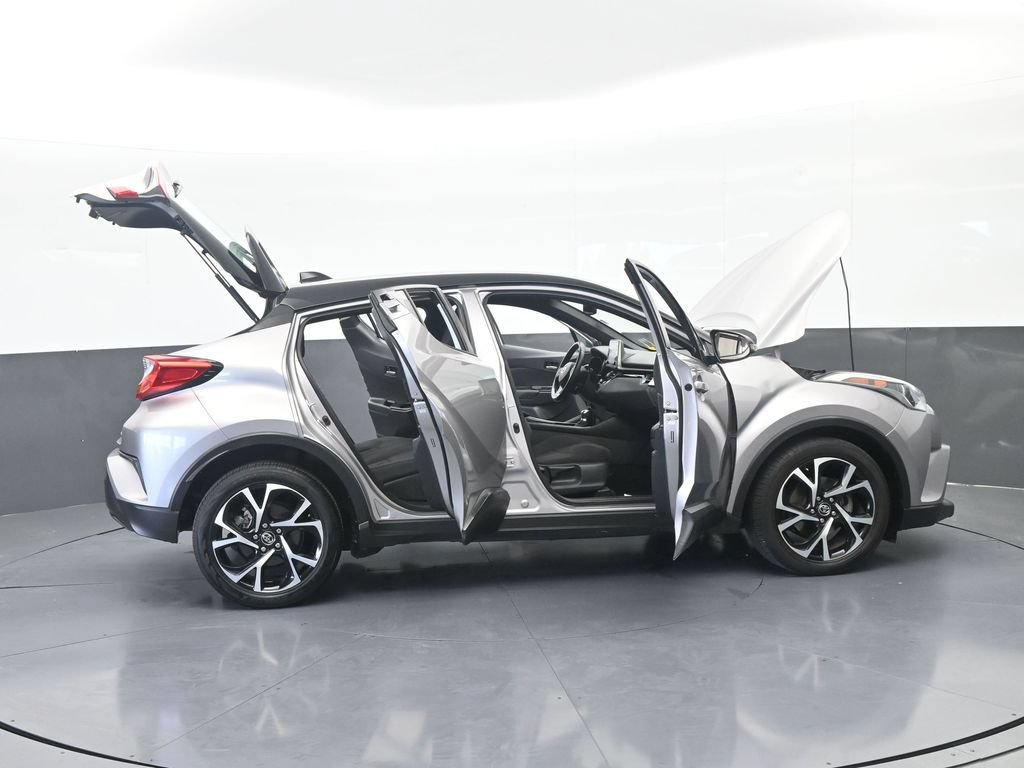 Used 2019 Toyota C-HR XLE FWD image 71