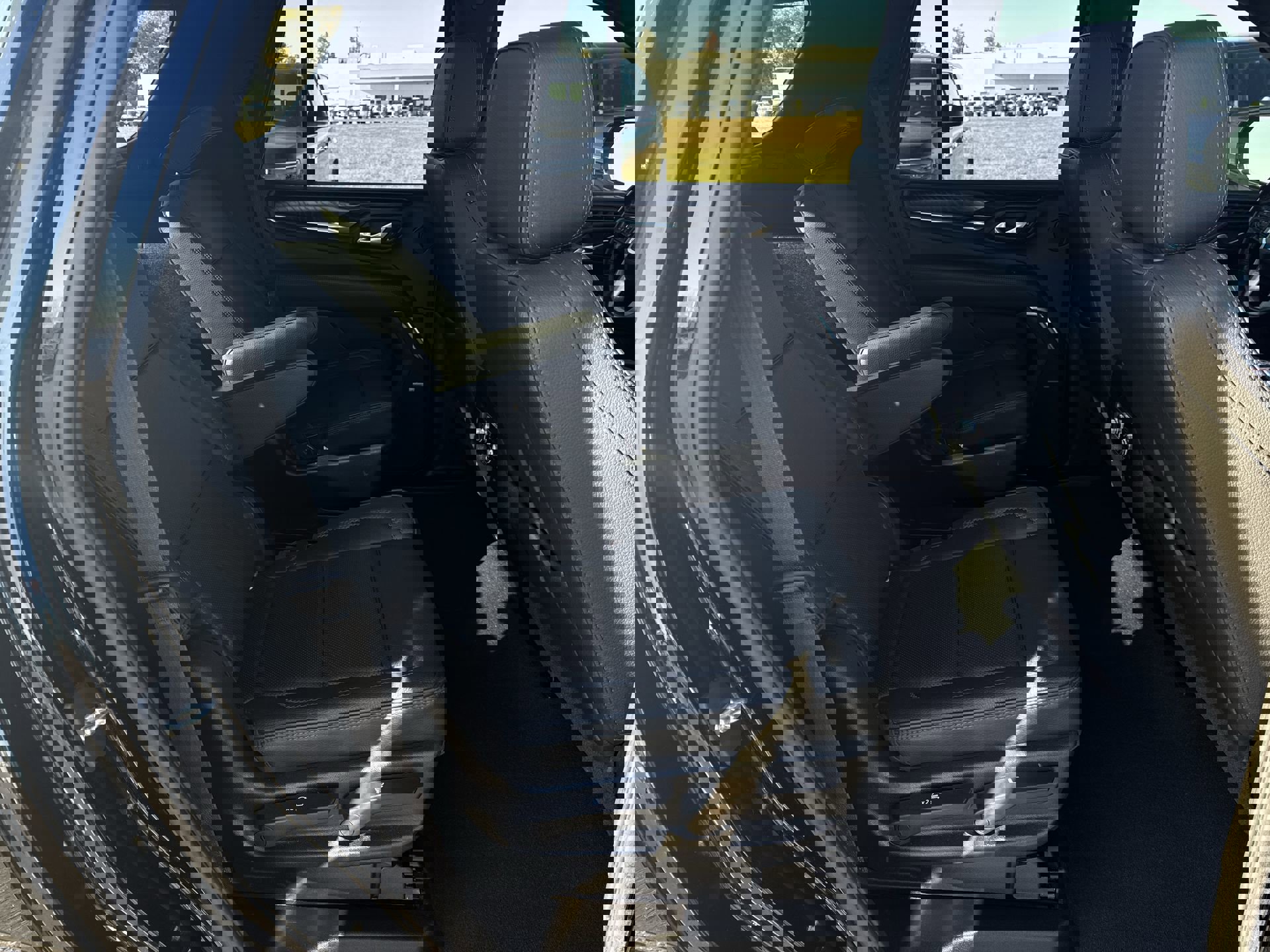 Used 2021 GMC Yukon Denali image 28