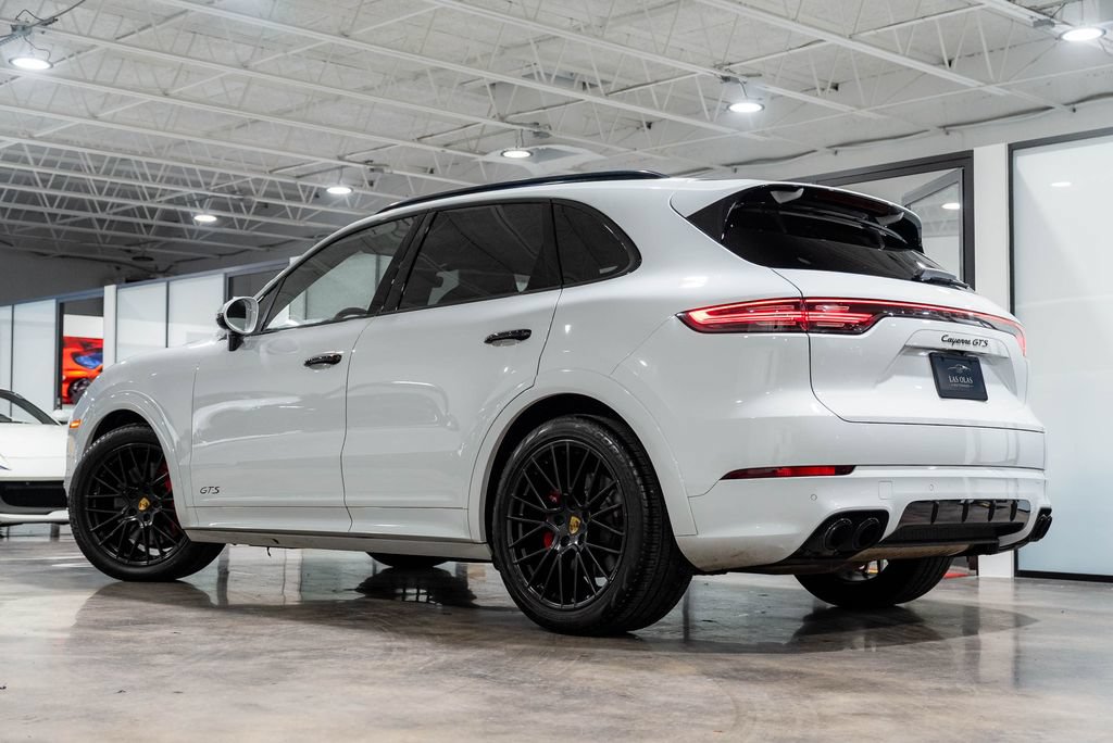 Used 2021 Porsche Cayenne GTS AWD/4WD image 13