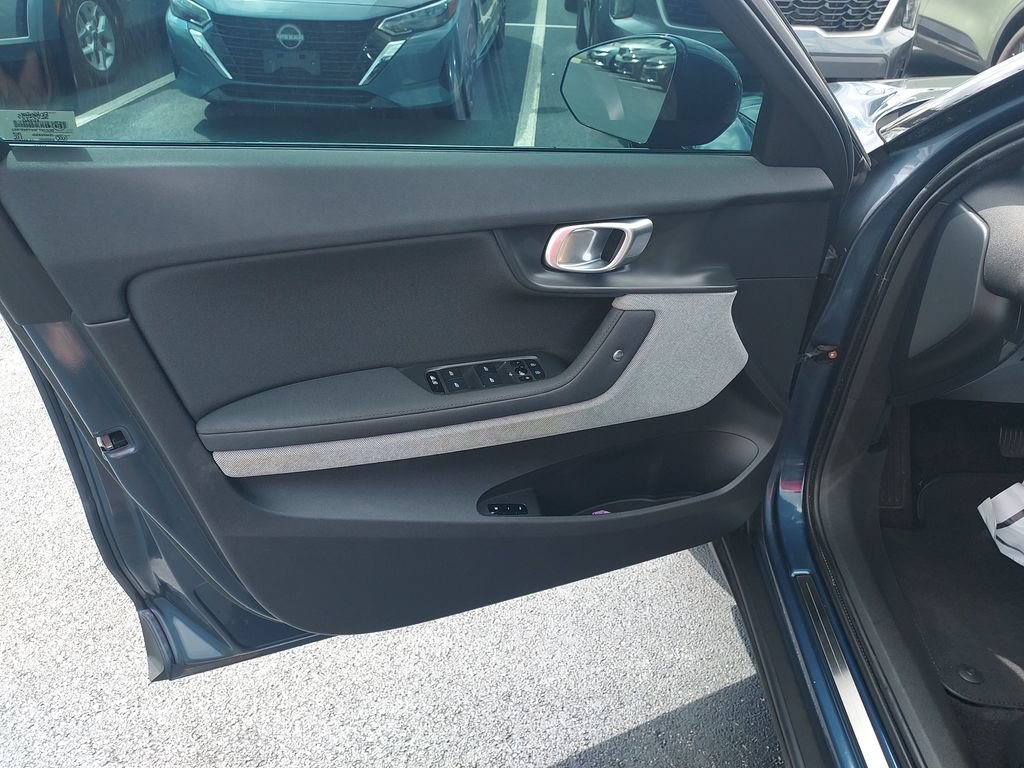 Used 2022 Polestar Polestar 2 w/ Performance Package AWD/4WD image 12