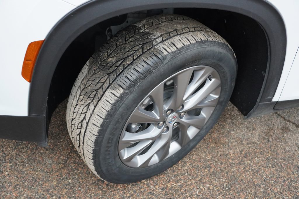 Certified 2025 Buick Enclave Preferred image 13