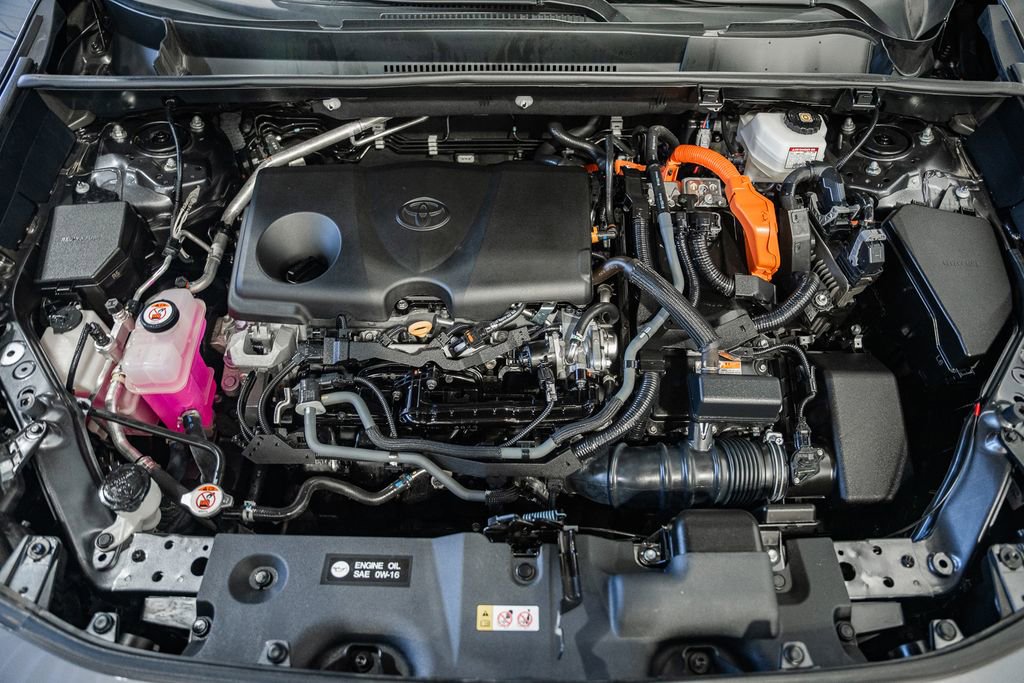 Used 2022 Toyota RAV4 SE w/ Convenience Package image 19