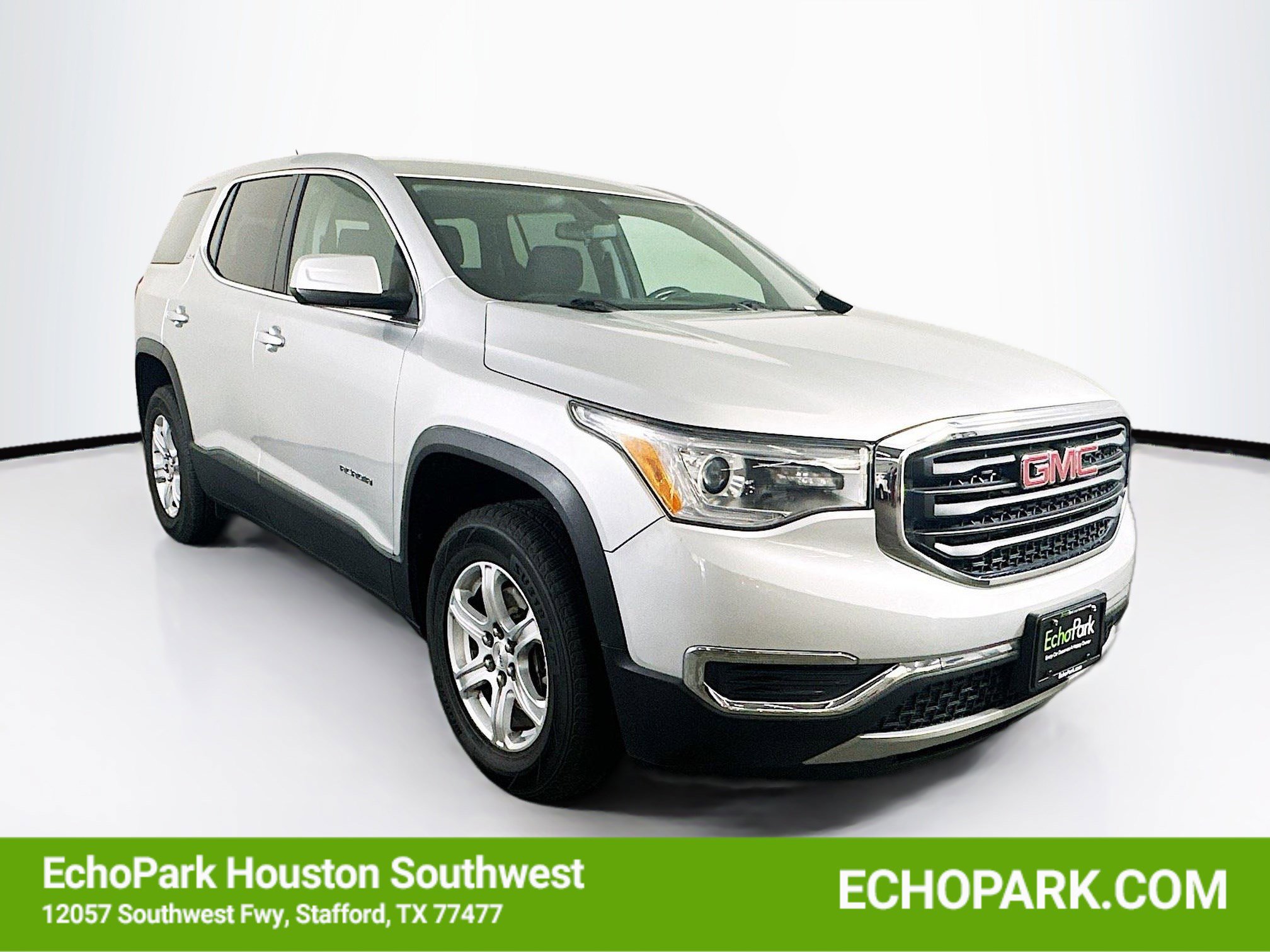Used 2017 GMC Acadia SLE image 1