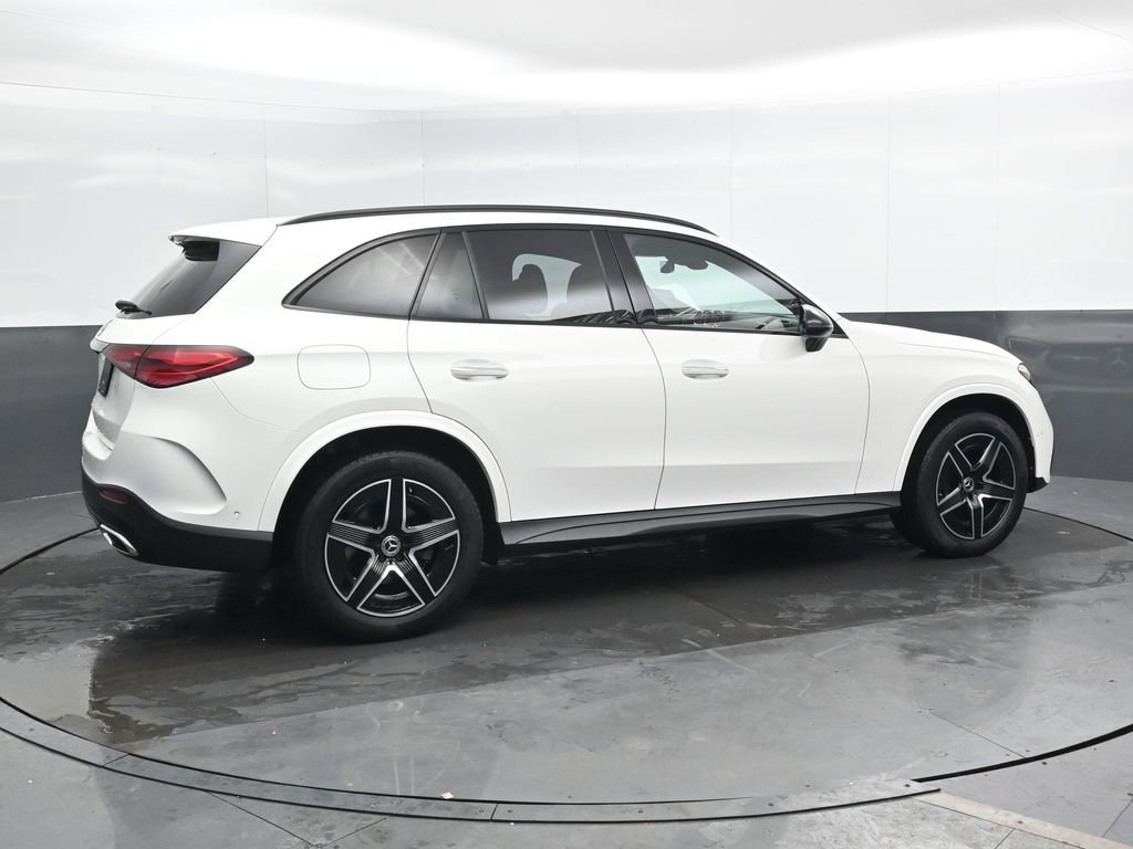 Used 2023 Mercedes-Benz GLC 300 image 2