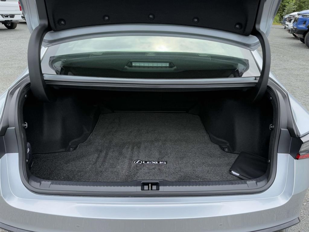 Used 2025 Lexus IS 350 F Sport image 18