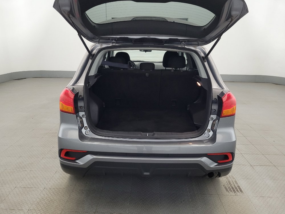 Used 2018 Mitsubishi Outlander Sport LE AWD/4WD image 29