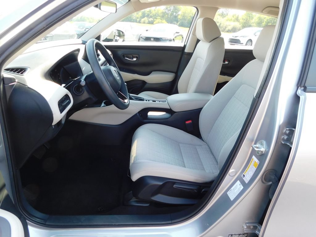 Certified 2024 Honda HR-V LX image 12