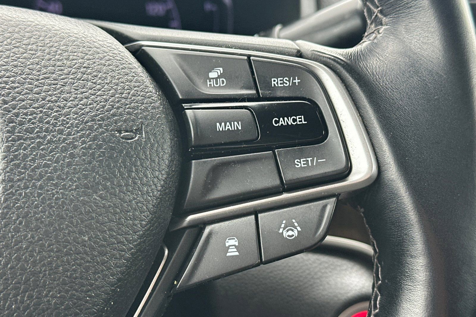 Used 2019 Honda Accord Touring image 25