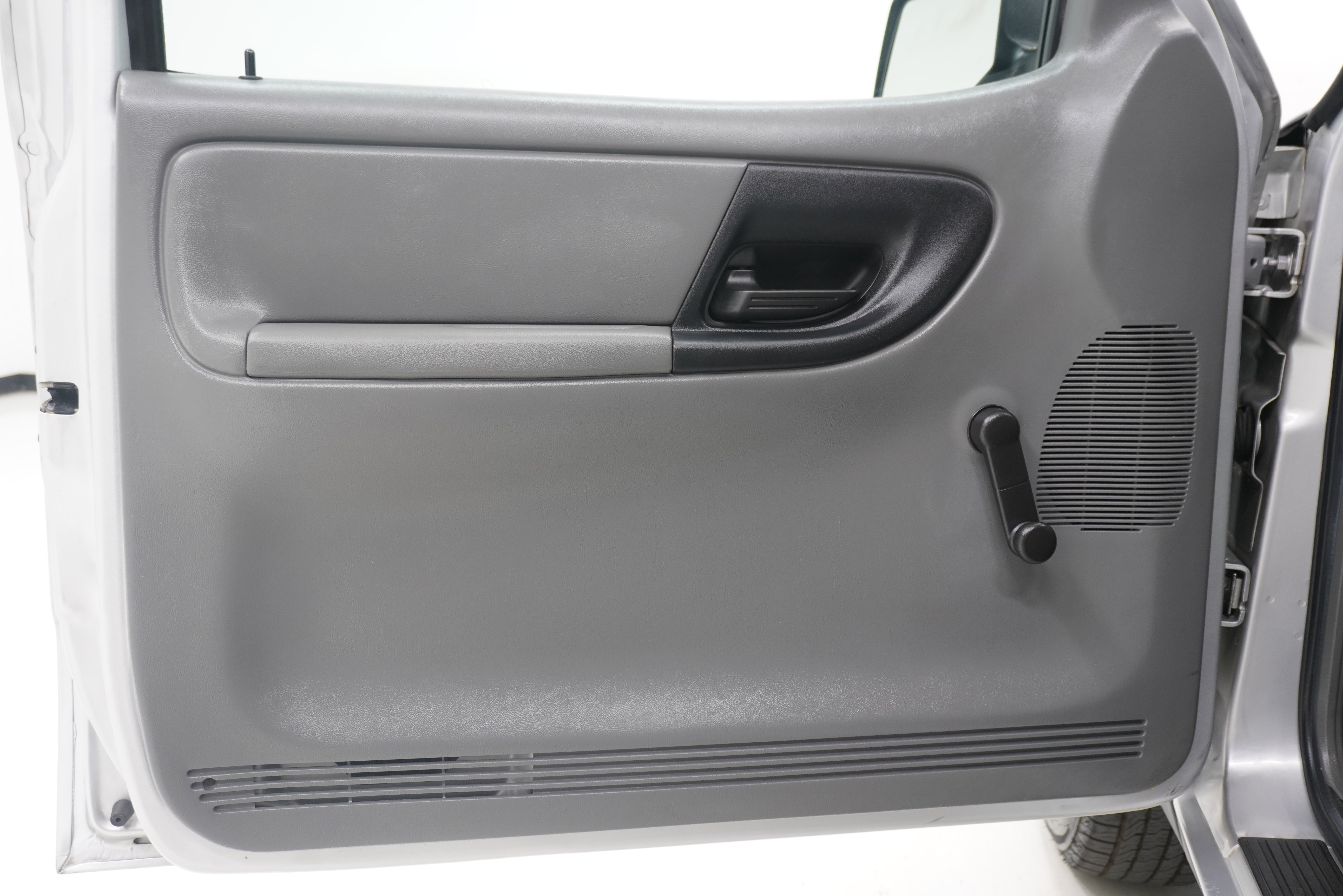 Used 2010 Ford Ranger XL RWD image 12
