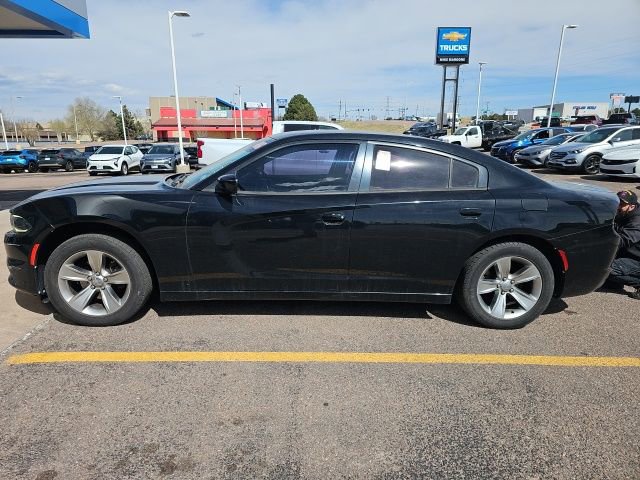 Used 2017 Dodge Charger SXT image 7