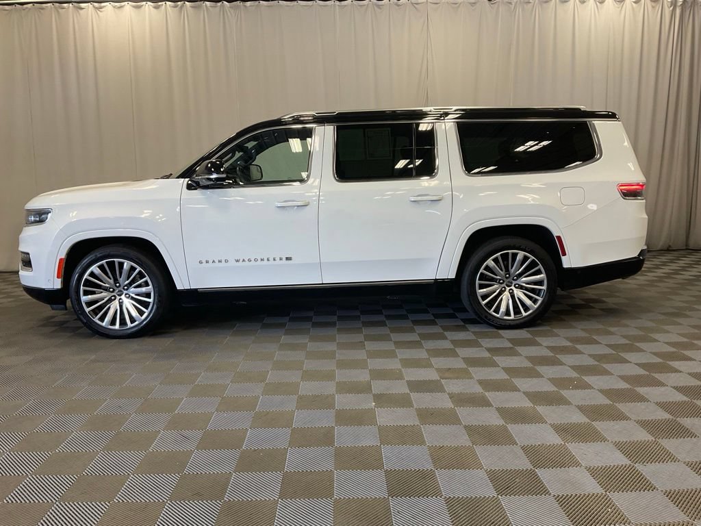 Used 2024 Jeep Grand Wagoneer L Series III AWD/4WD image 18
