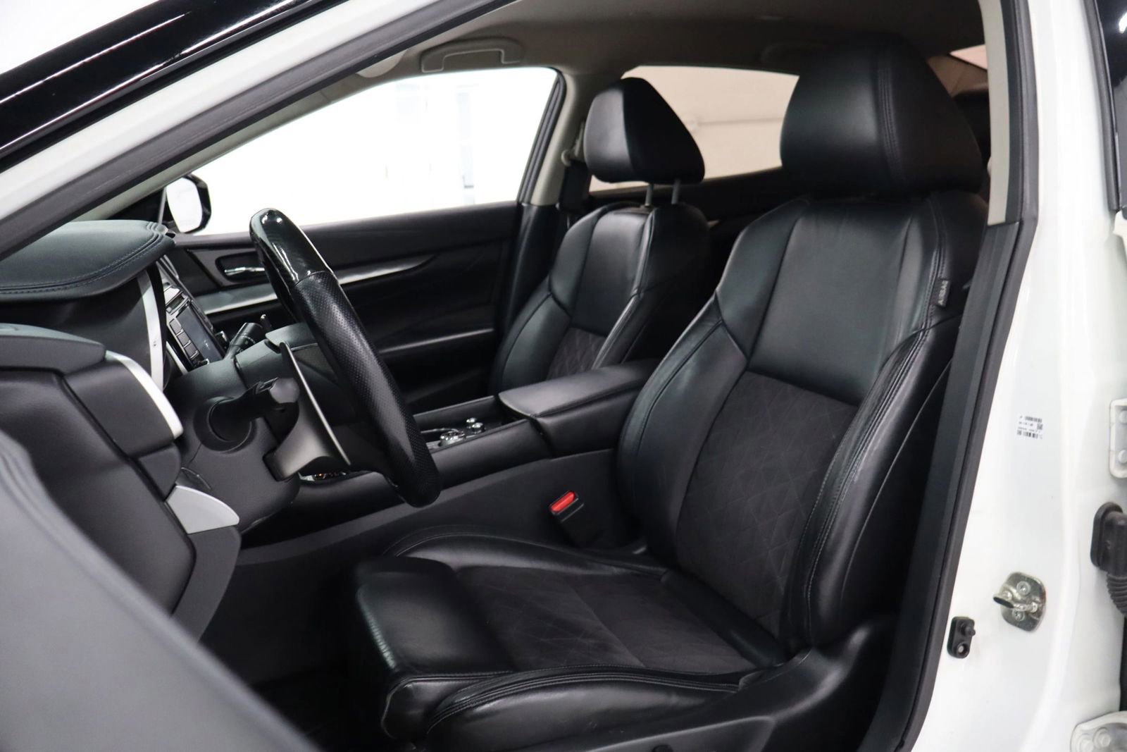 Used 2017 Nissan Maxima SR w/ Midnight Edition image 14