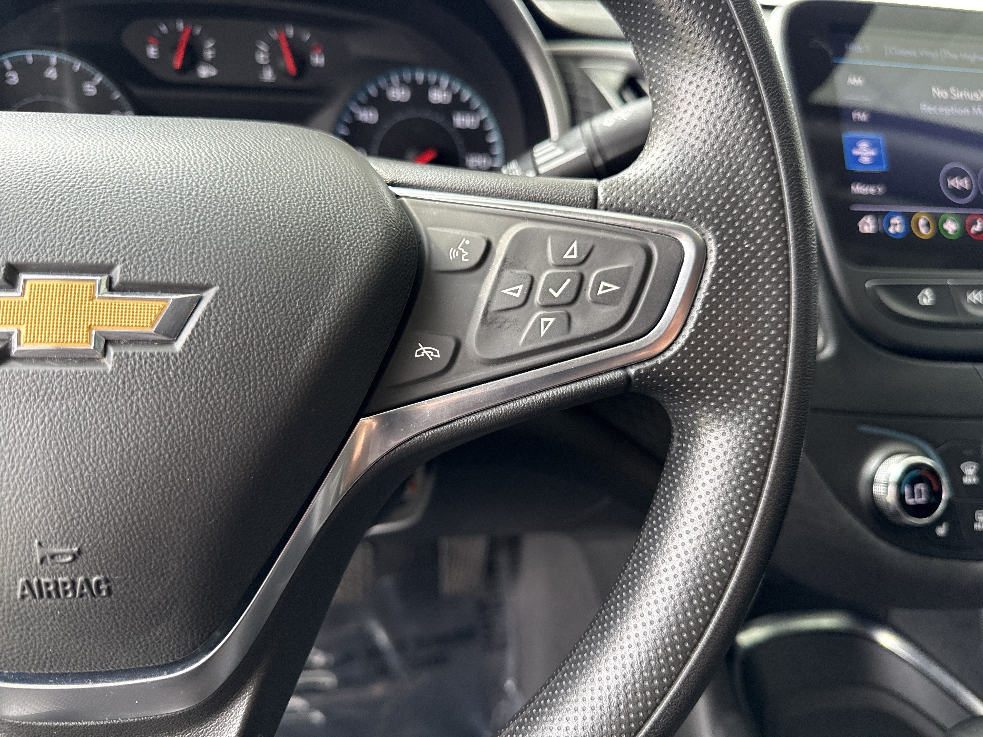 Used 2024 Chevrolet Malibu LT FWD image 19