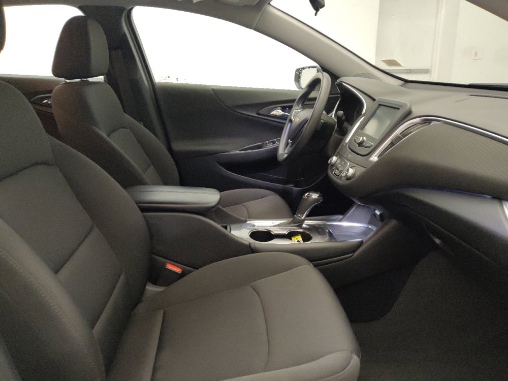 Used 2018 Chevrolet Malibu LT FWD image 21