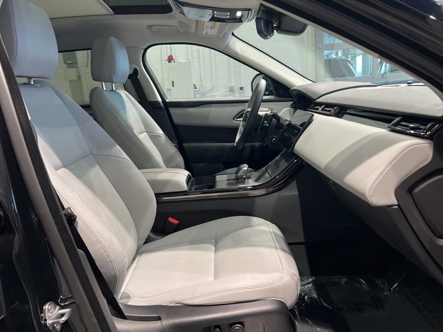 Used 2025 Land Rover Range Rover Velar S image 53