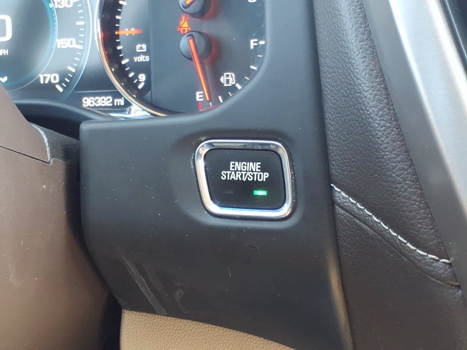 Certified 2019 GMC Acadia Denali w/ Technology Package FWD image 17
