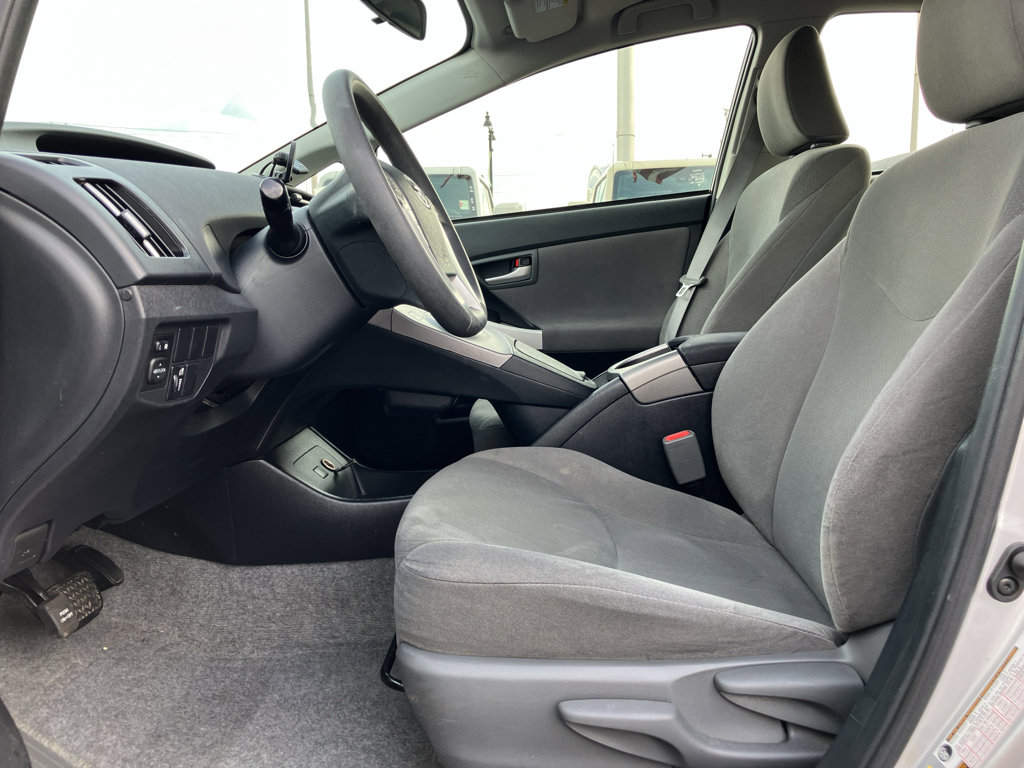 Used 2014 Toyota Prius Two image 18