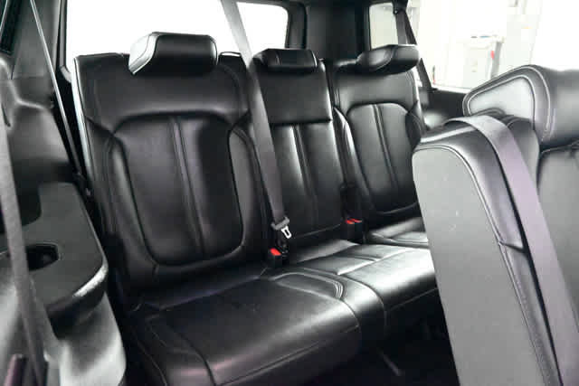 Used 2024 Jeep Wagoneer L Series II w/ Flexible Seating Group image 15