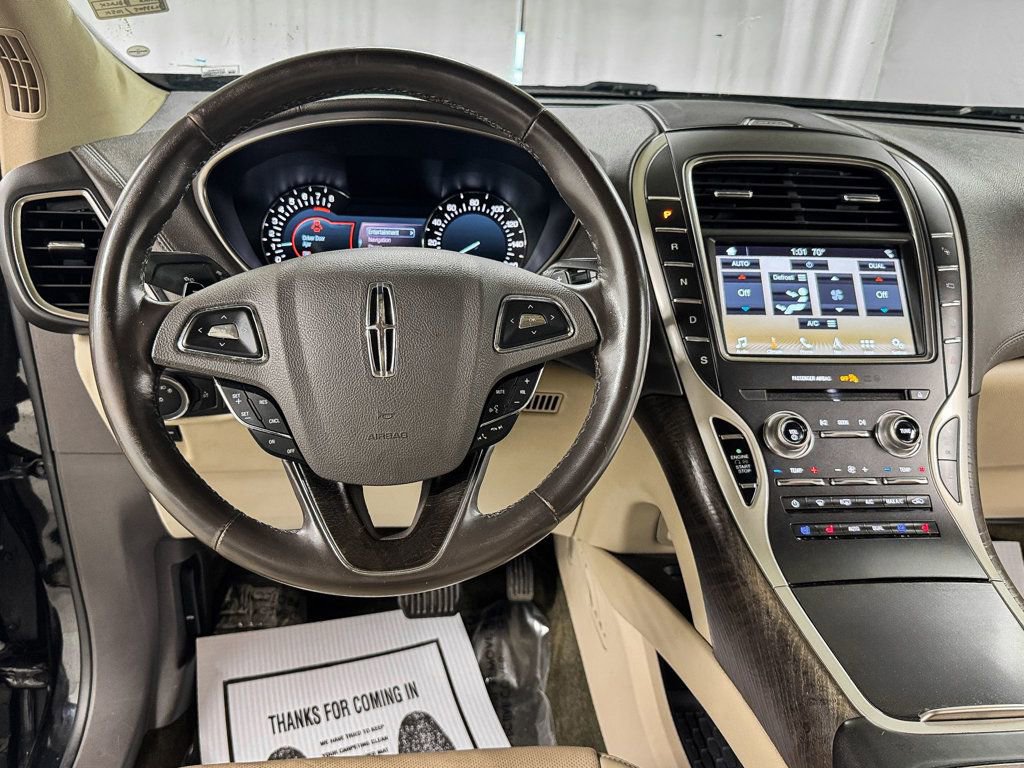 Used 2017 Lincoln MKX Reserve FWD image 13