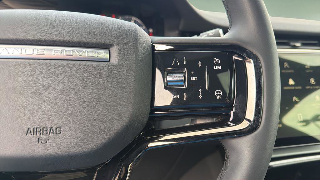 Used 2024 Land Rover Range Rover Evoque S image 23