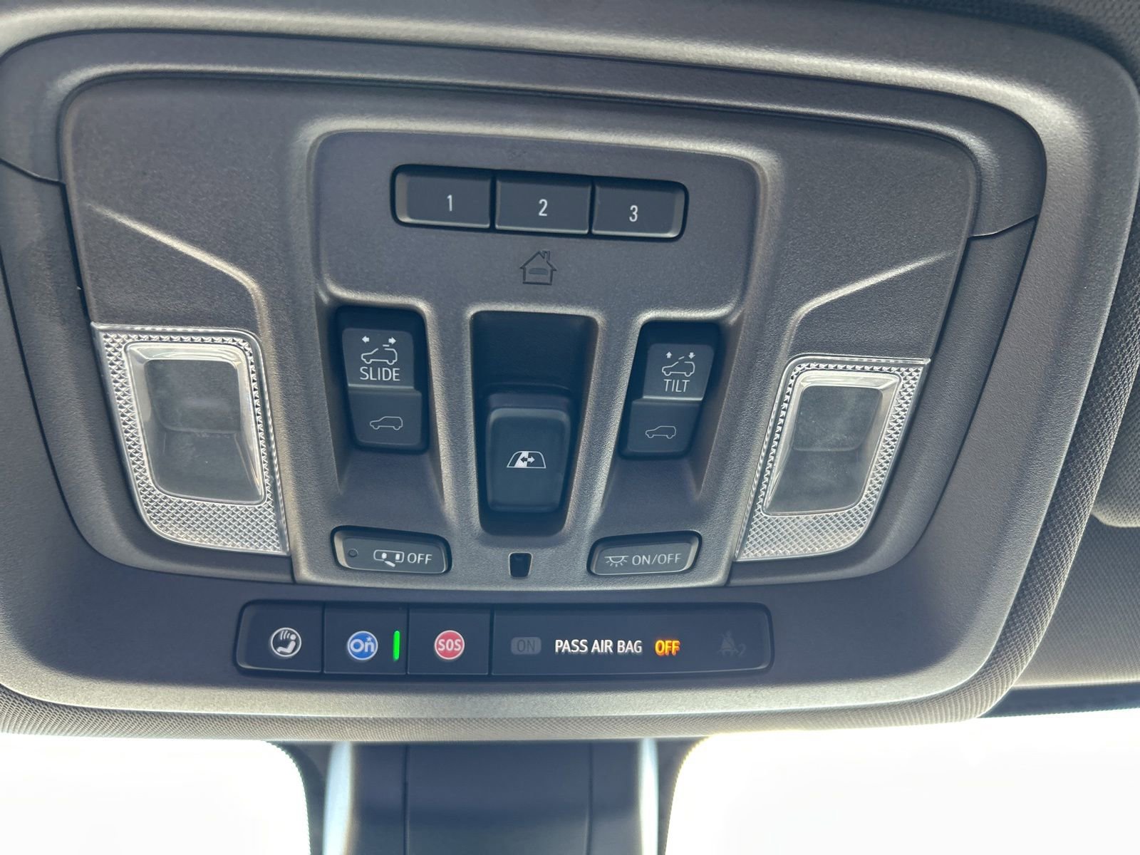 Used 2019 GMC Sierra 1500 Denali w/ Denali Ultimate Package AWD/4WD image 16