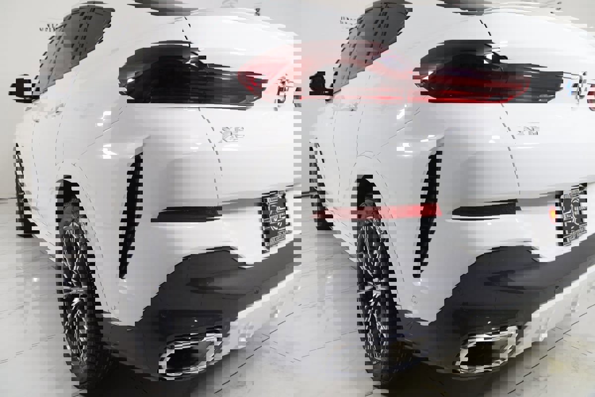 Used 2024 BMW X6 xDrive40i image 32