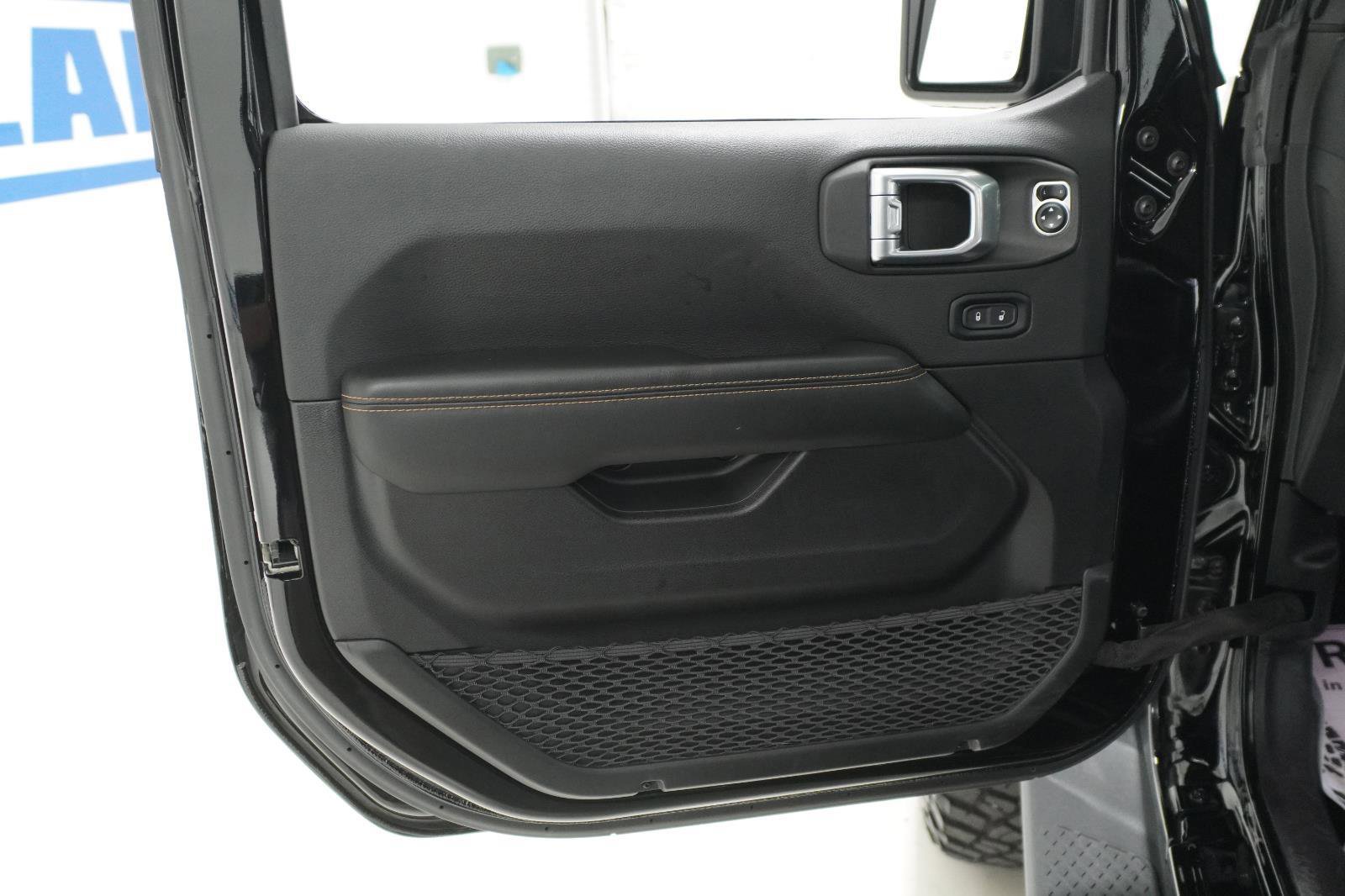 Used 2024 Jeep Gladiator Sport AWD/4WD image 5