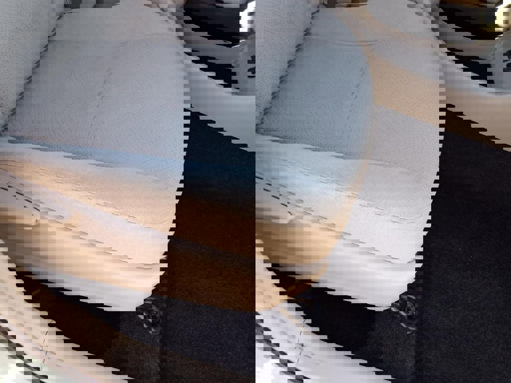 Used 2014 Toyota Prius Three image 19