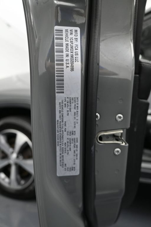 Used 2021 Jeep Cherokee Limited AWD/4WD image 15