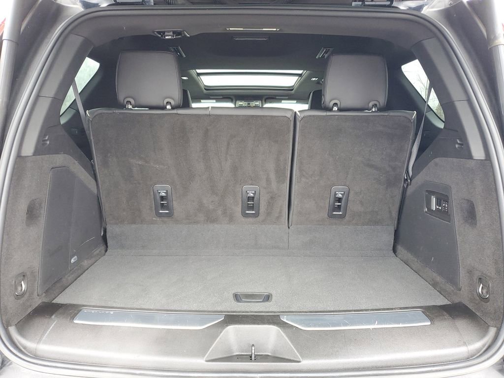 Used 2023 Cadillac Escalade Sport w/ LPO, ONYX Package image 28