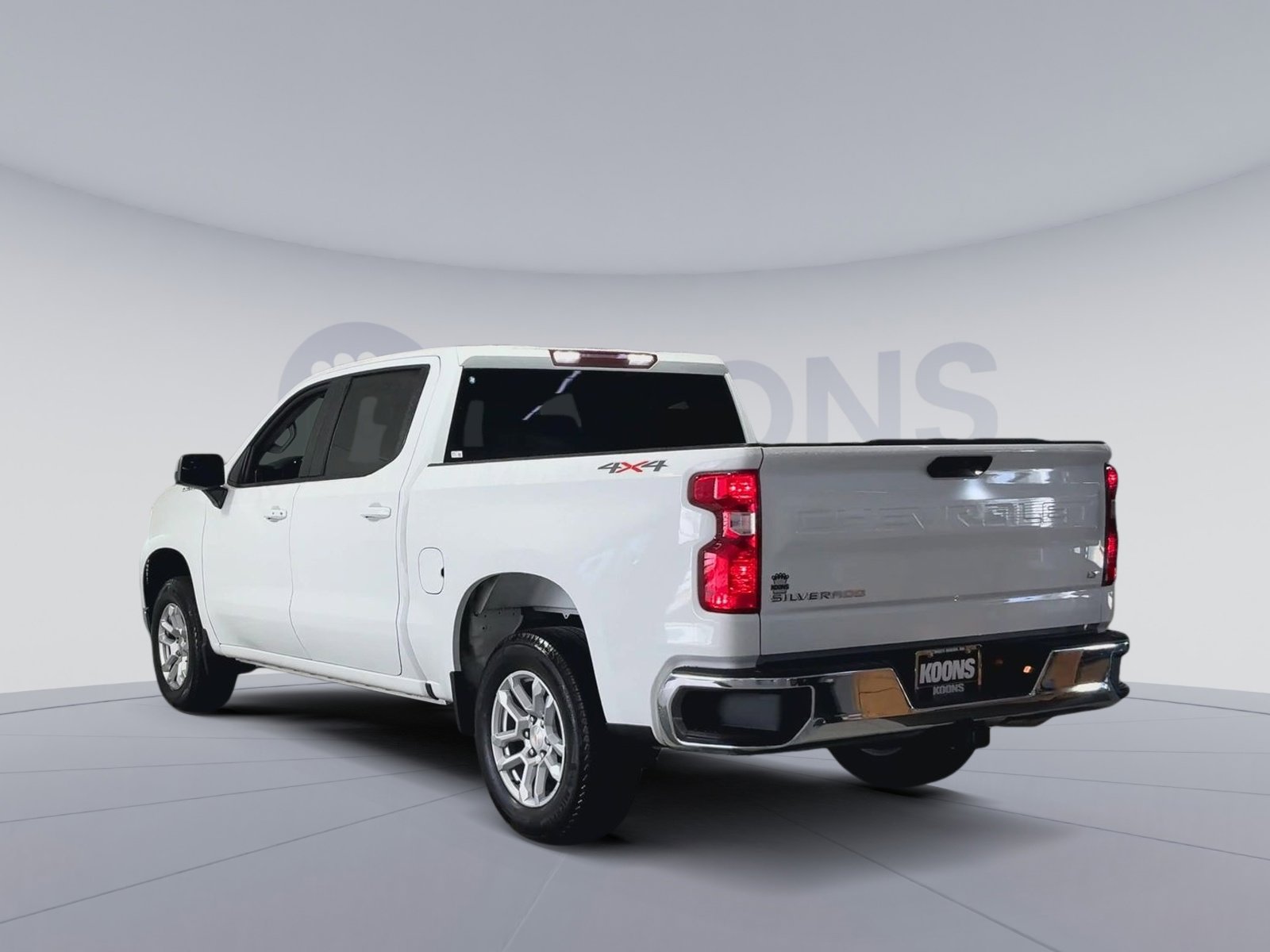 Used 2025 Chevrolet Silverado 1500 LT AWD/4WD image 11