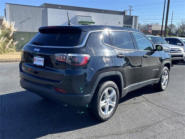 Used 2024 Jeep Compass Sport video 3