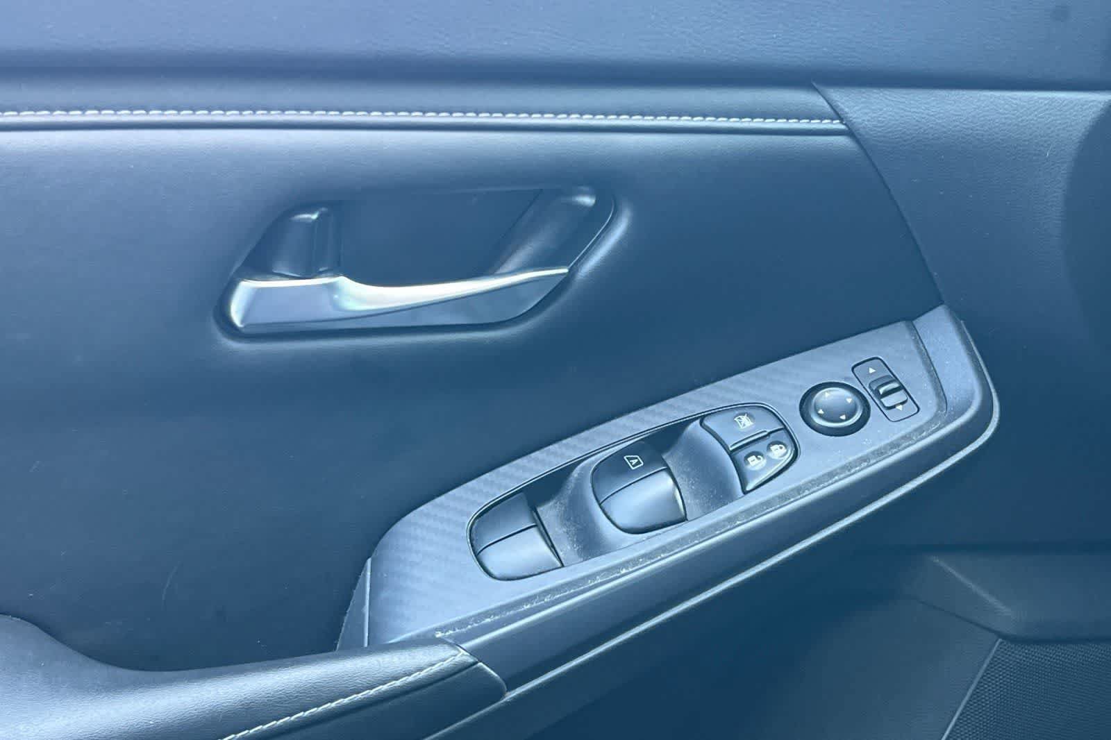Certified 2023 Nissan Sentra SV FWD image 15
