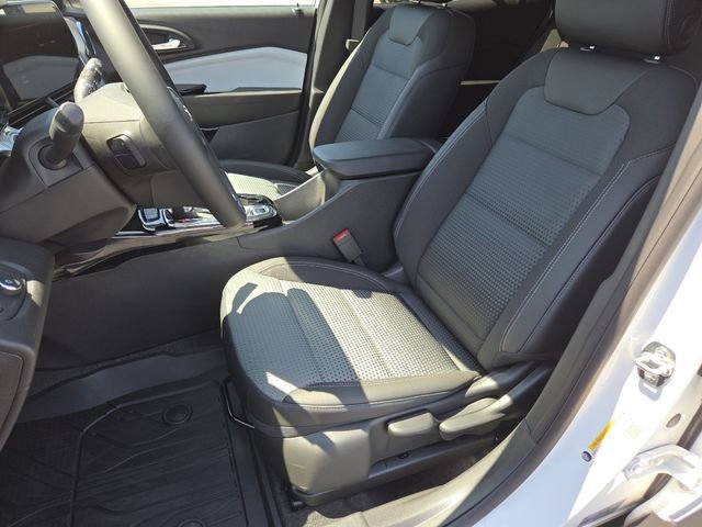 New 2026 Chevrolet Trax LT w/ Driver Confidence Package FWD image 31