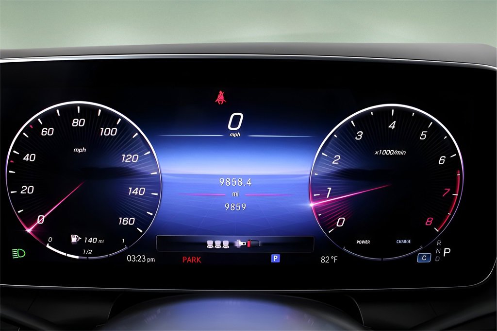 Used 2024 Mercedes-Benz GLC 300 4MATIC image 23