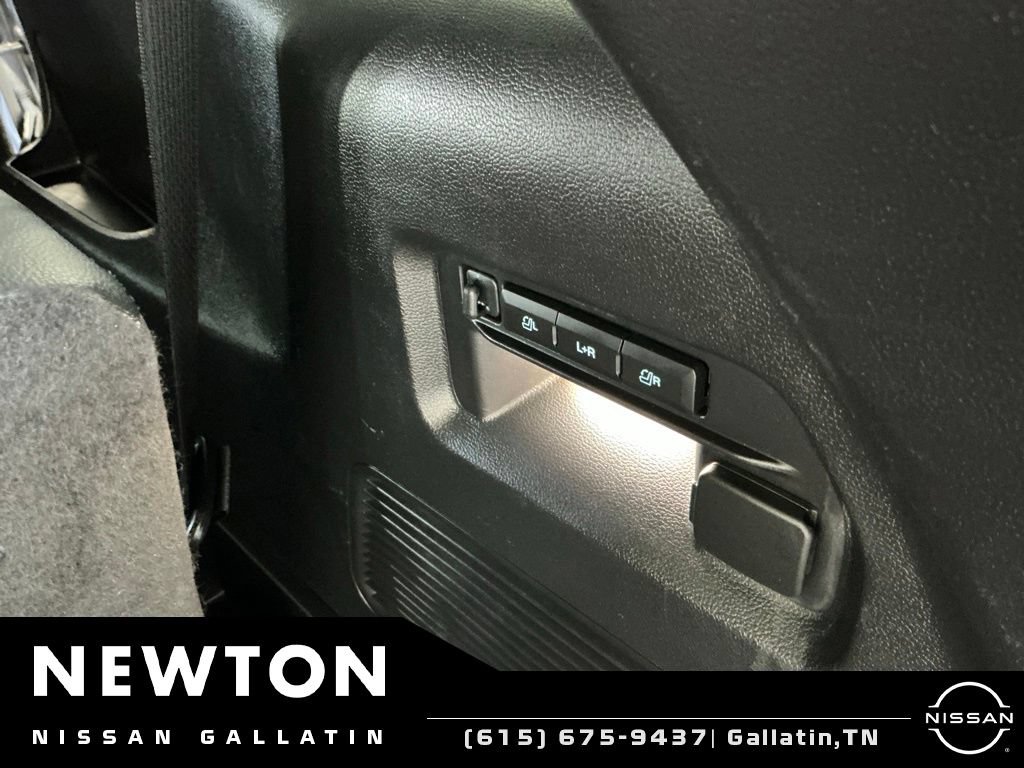 Used 2021 Ford Explorer Limited w/ Equipment Group 301A AWD/4WD image 28