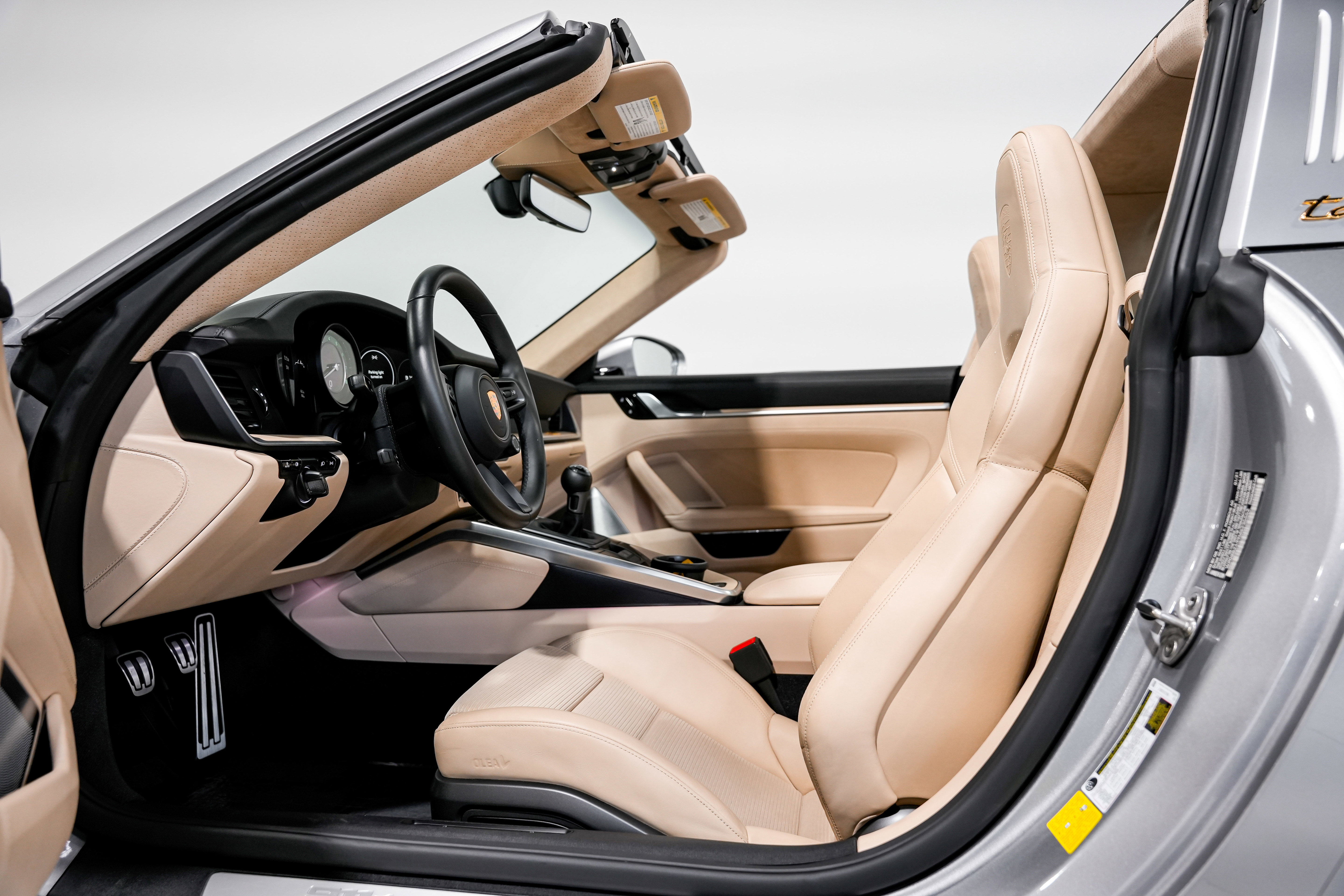 Used 2021 Porsche 911 Targa 4S Heritage Design image 27