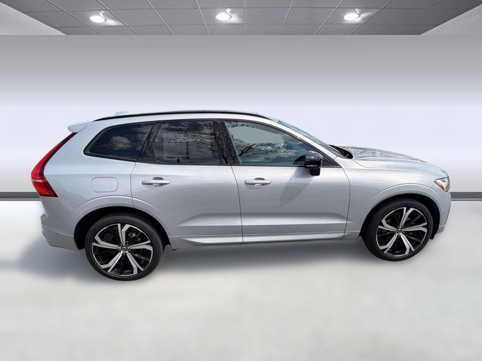 Certified 2023 Volvo XC60 B5 Ultimate FWD image 8