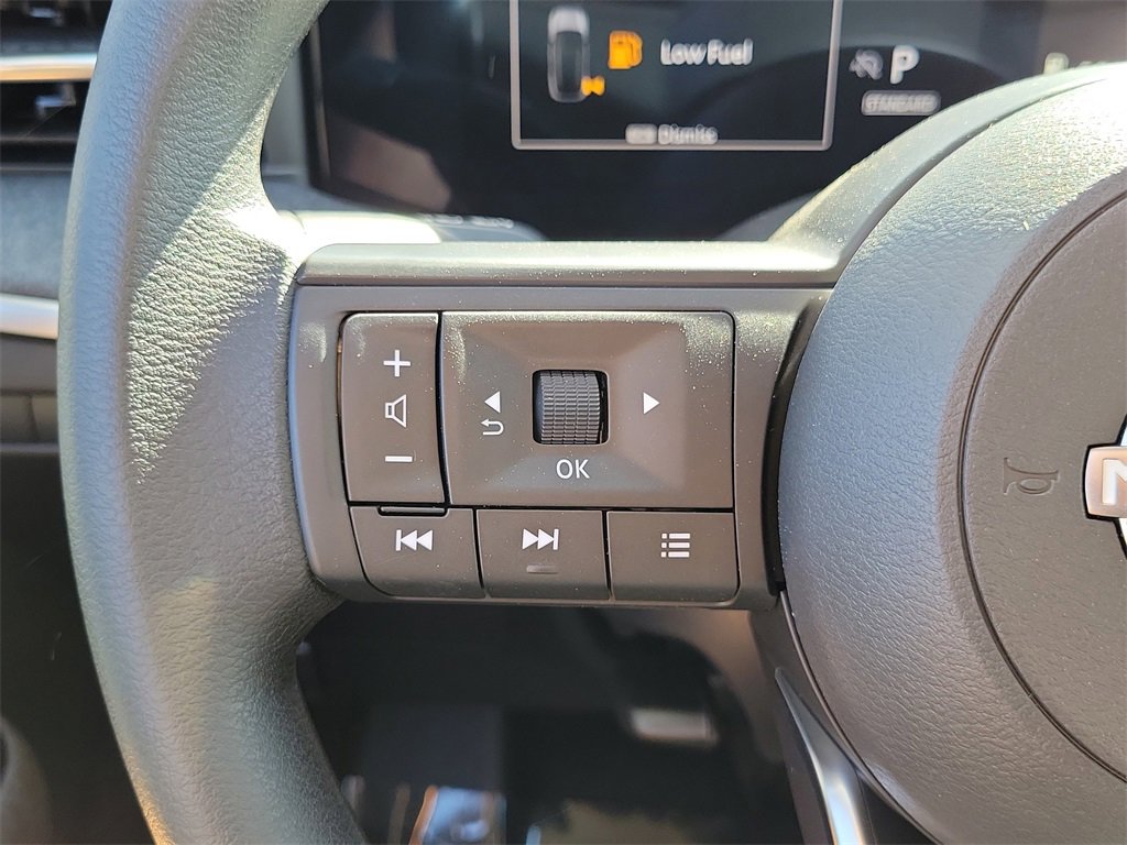 New 2026 Nissan Kicks SV w/ Illumination Package image 6