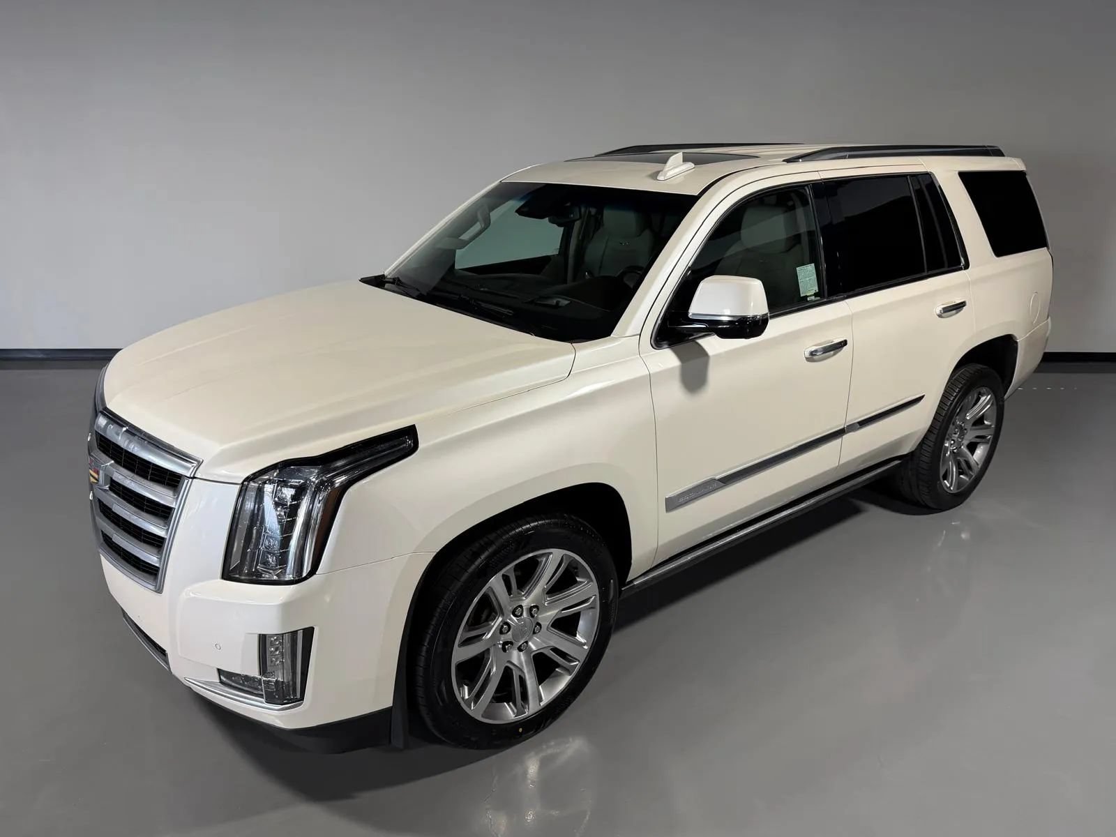 Used 2015 Cadillac Escalade Premium AWD/4WD image 50