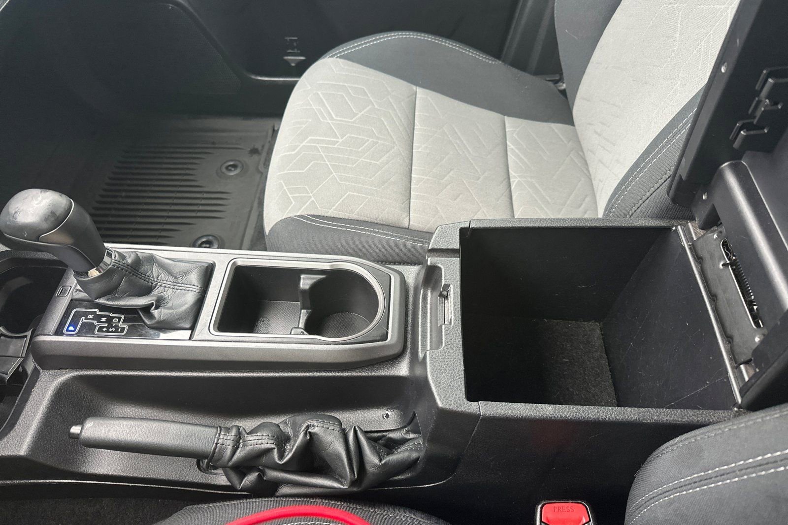 Used 2021 Toyota Tacoma TRD Off-Road w/ Technology Package image 27