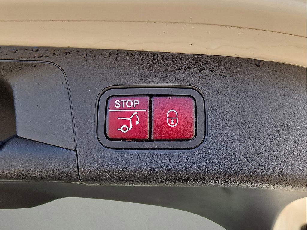 Used 2025 Mercedes-Benz GLA 250 image 14