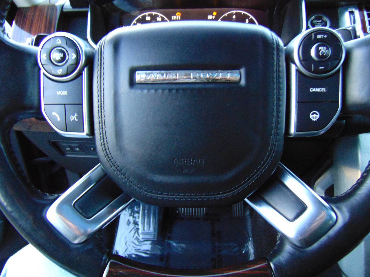 Used 2017 Land Rover Range Rover HSE image 20